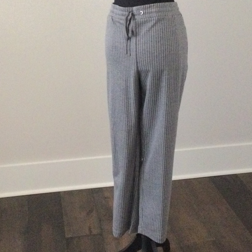 LOFT Gray Striped Women's Trousers